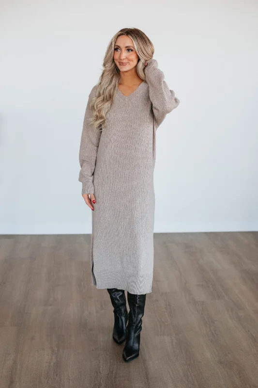 Weekend Bargains to Celebrate Jasmine Sweater Dress