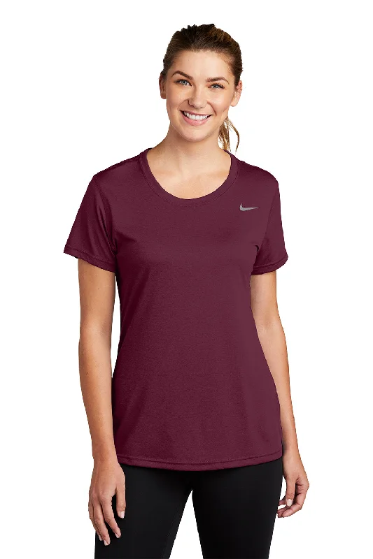 Nike Womens Team rLegend Dri-Fit Moisture Wicking Short Sleeve Crewneck T-Shirt - Deep Maroon