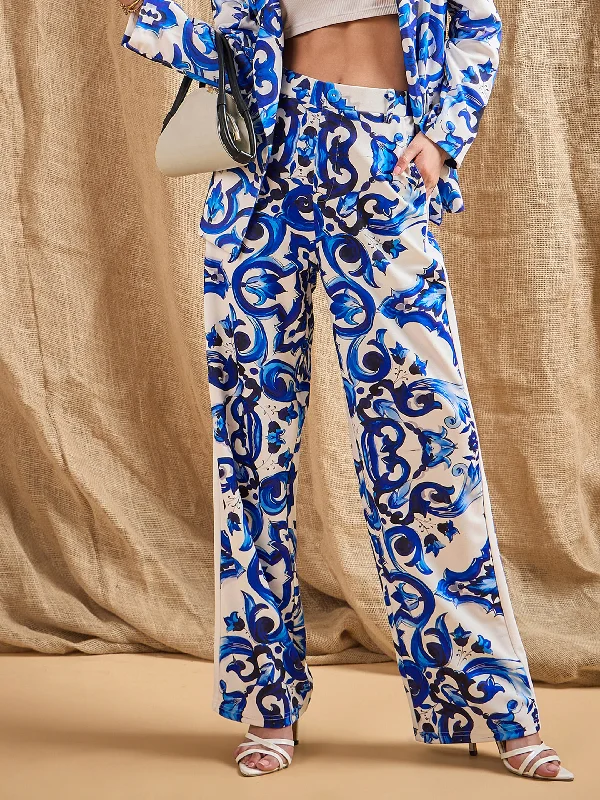 Women Blue Printed Straight Fit Pants